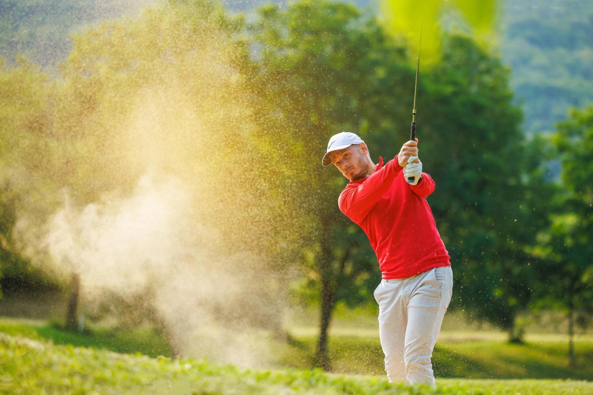 Logis Hotel Golf Le Domaine Du Val De Sorne Vernantois エクステリア 写真