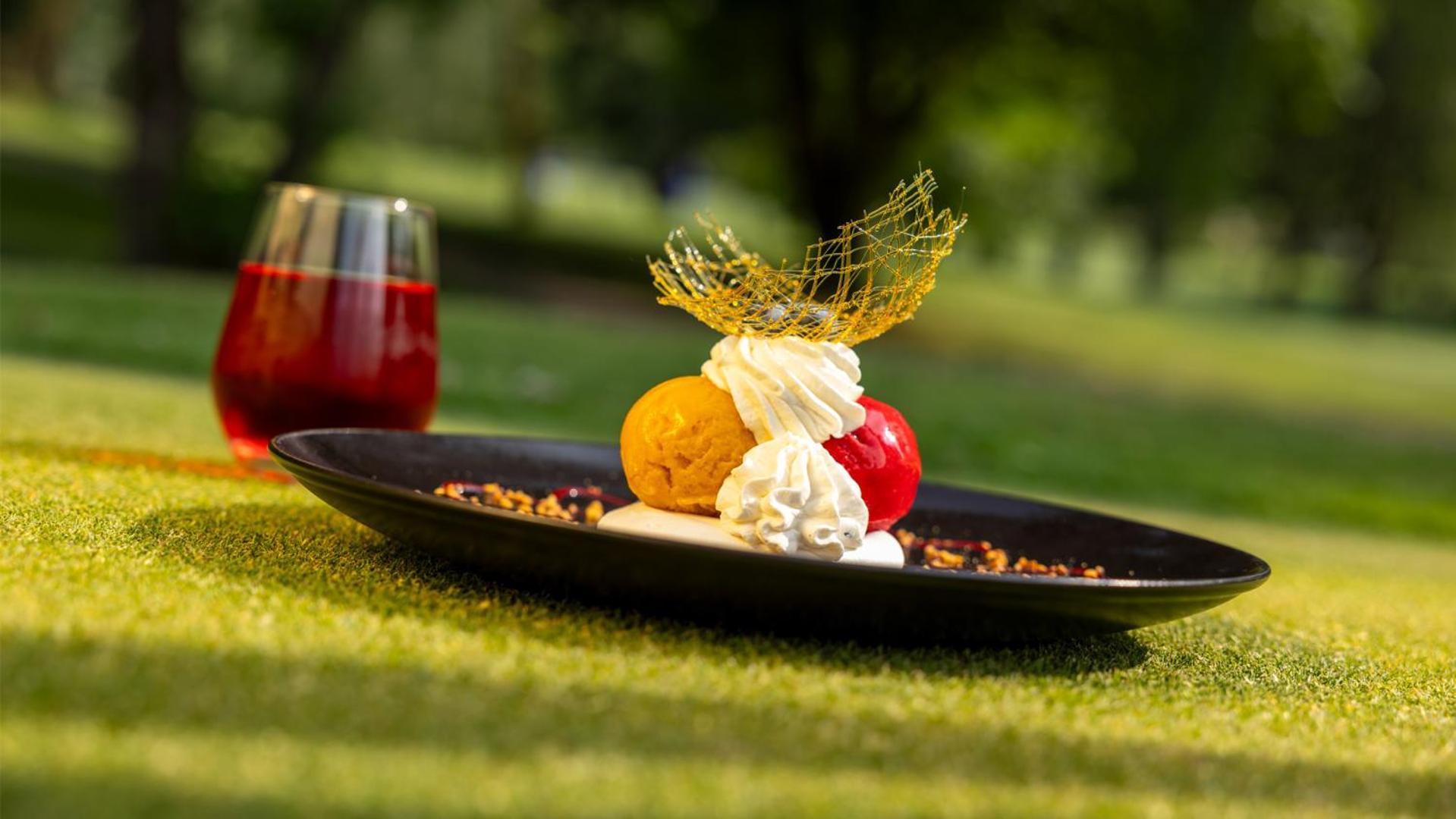 Logis Hotel Golf Le Domaine Du Val De Sorne Vernantois エクステリア 写真