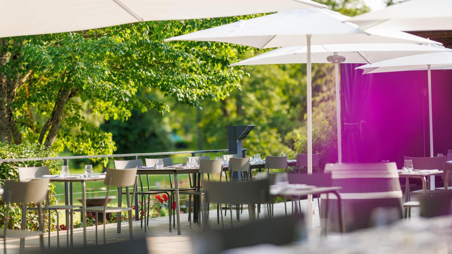 Logis Hotel Golf Le Domaine Du Val De Sorne Vernantois エクステリア 写真
