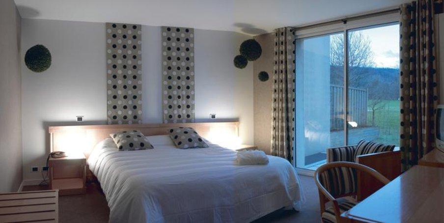 Logis Hotel Golf Le Domaine Du Val De Sorne Vernantois エクステリア 写真