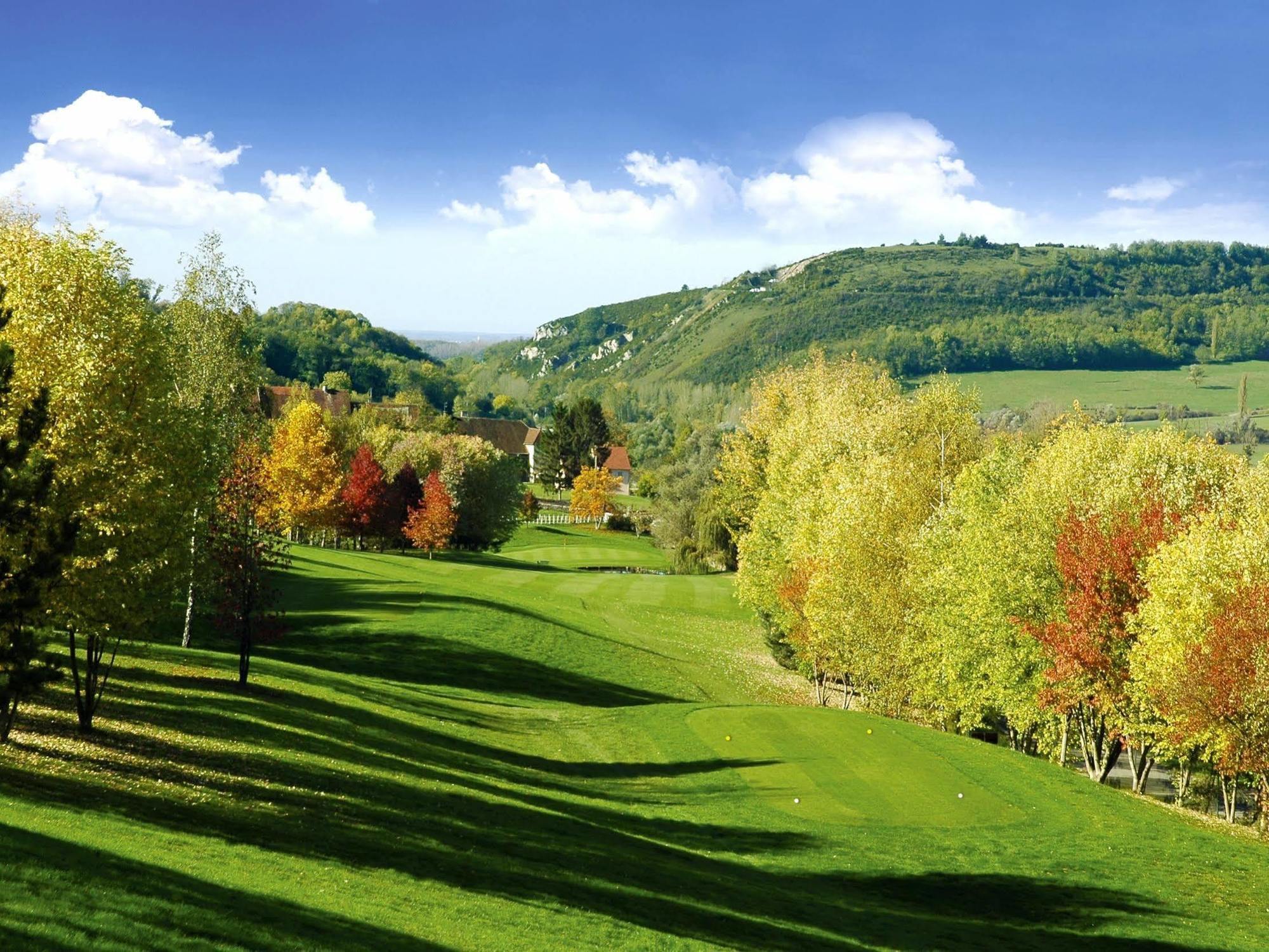Logis Hotel Golf Le Domaine Du Val De Sorne Vernantois エクステリア 写真