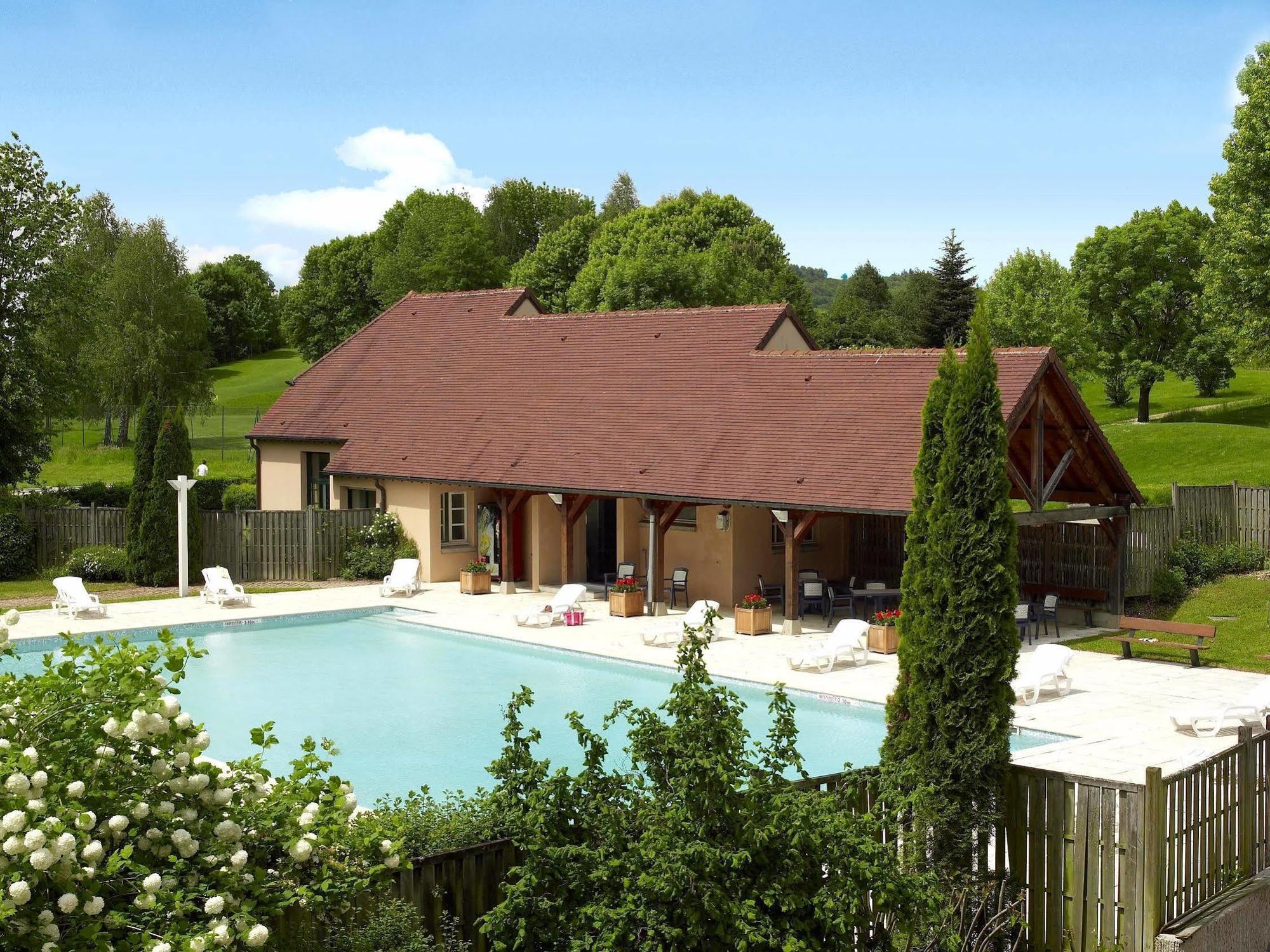 Logis Hotel Golf Le Domaine Du Val De Sorne Vernantois エクステリア 写真
